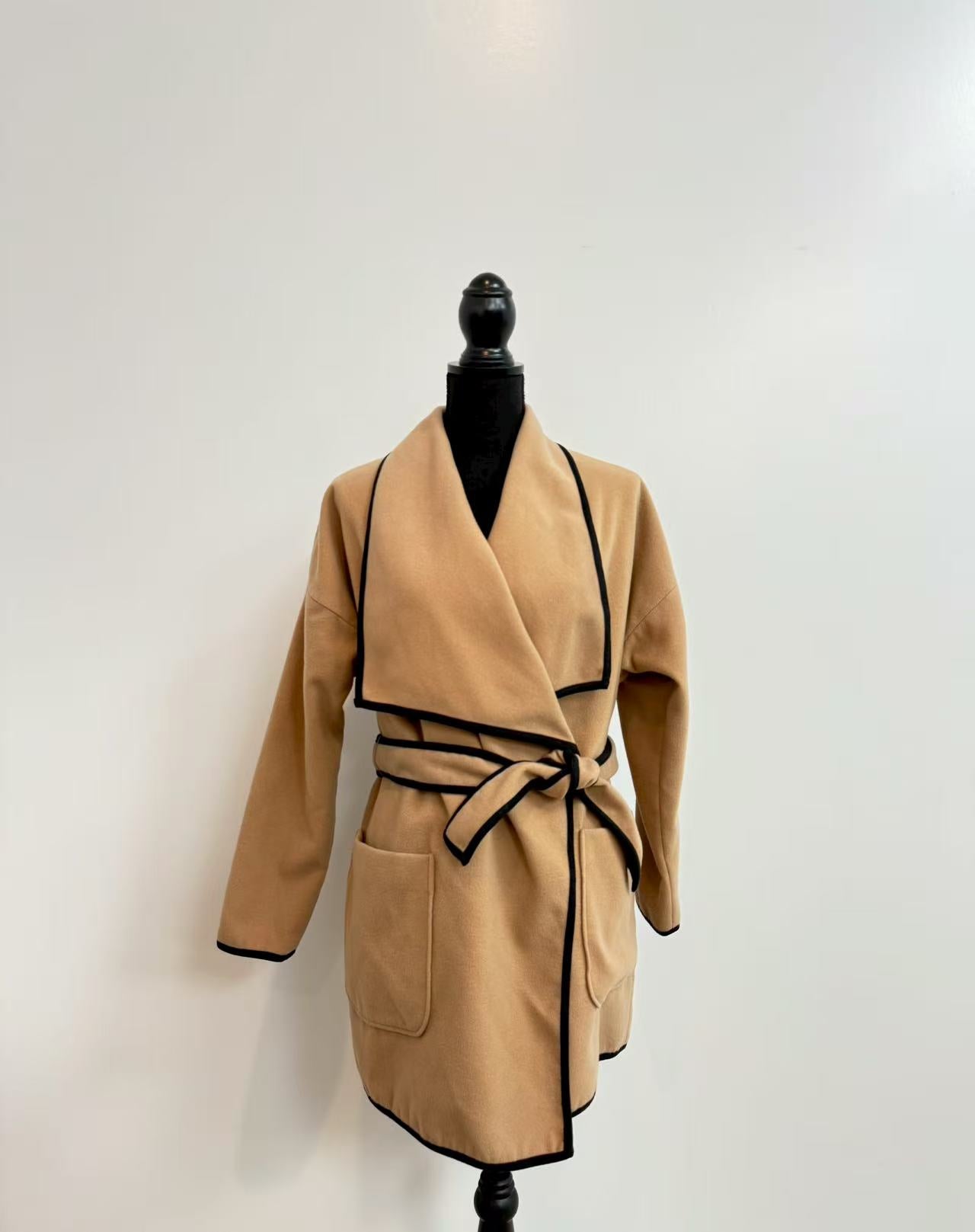 VINCE CAMUTO Camel Coat with Black Trim - Irregular Collar - XS - Pre-owned