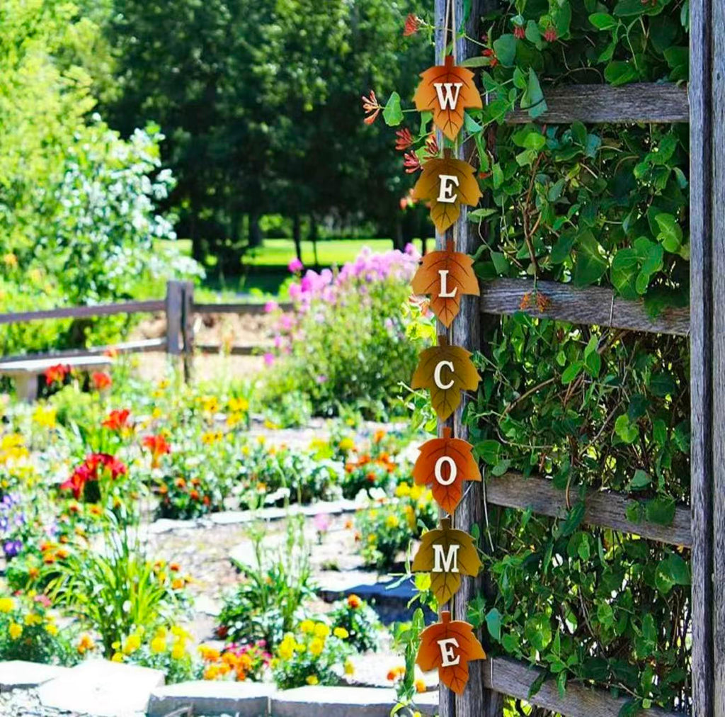 Autumn Welcome Sign – Maple Leaf Wooden Wall Hanging for Front Door & Thanksgiving Decor