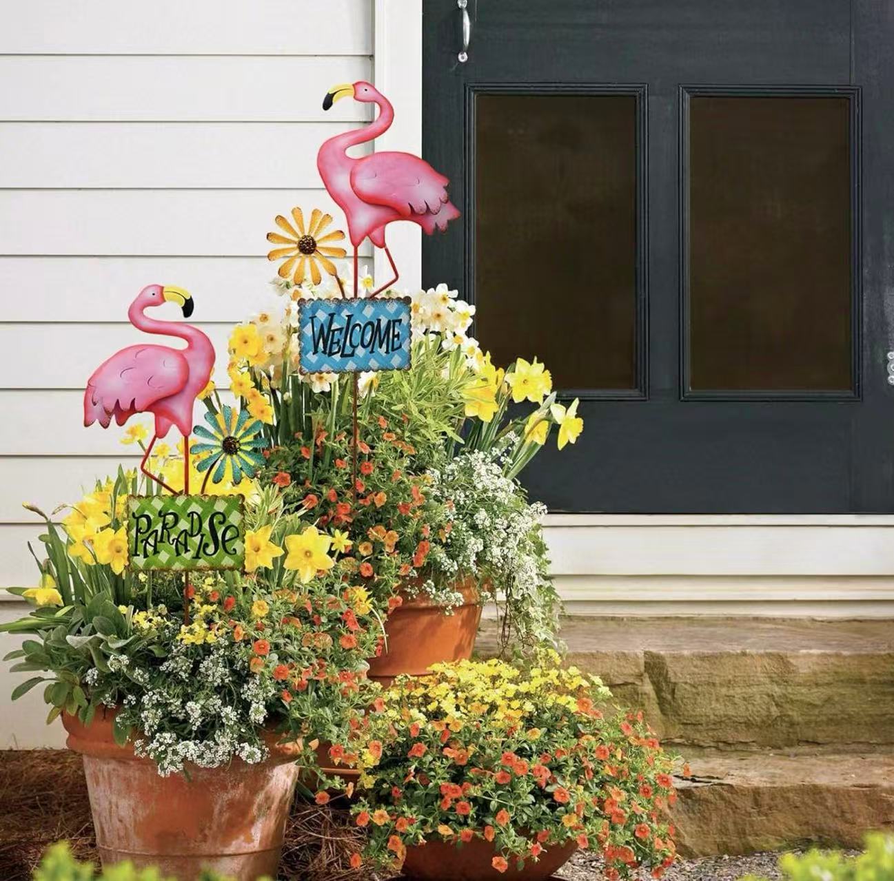 Metal Flamingo Garden Stakes – Decorative Outdoor Yard Art