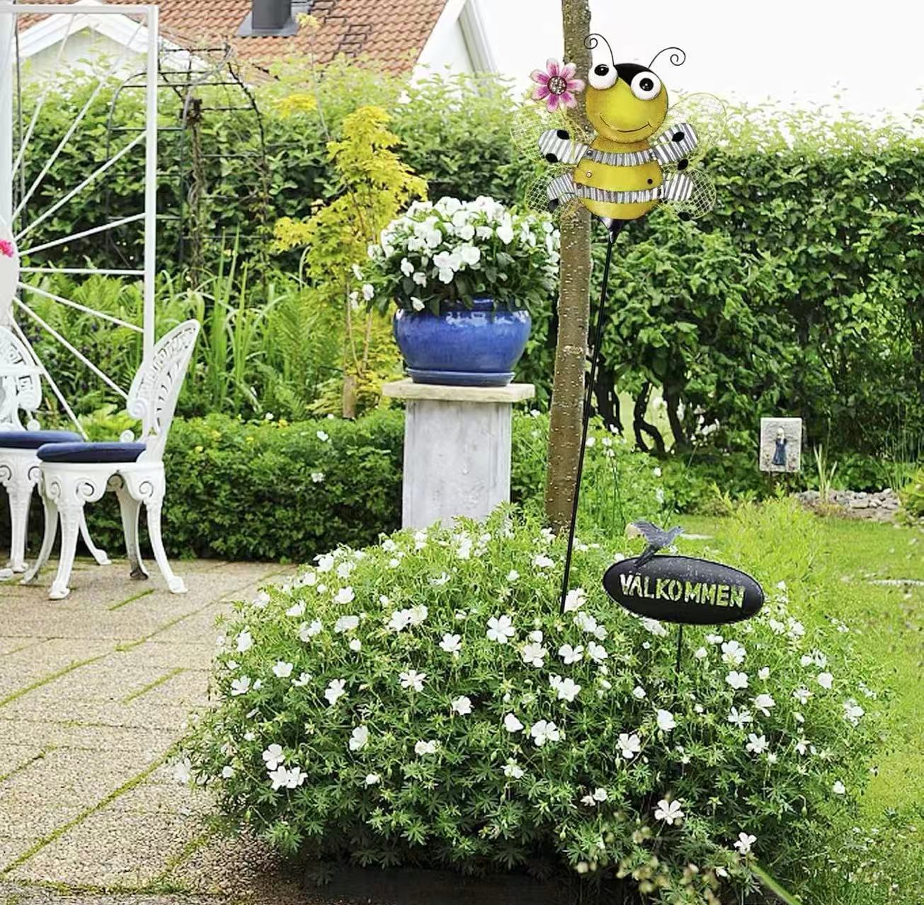 Metal Bee Garden Stake – Decorative Yard Art