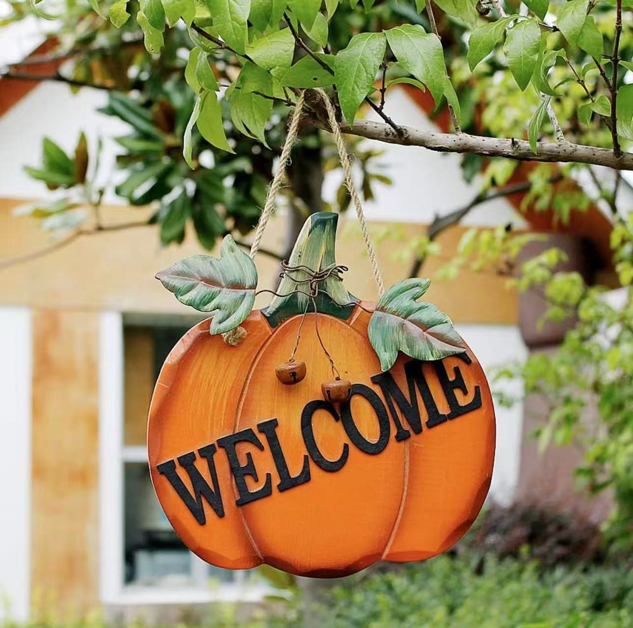 Wood Pumpkin Welcome Sign – Rustic Fall Door Decor for Autumn, Thanksgiving, and Halloween. Perfect for Indoor/Outdoor Use (9.75" x 9.5").