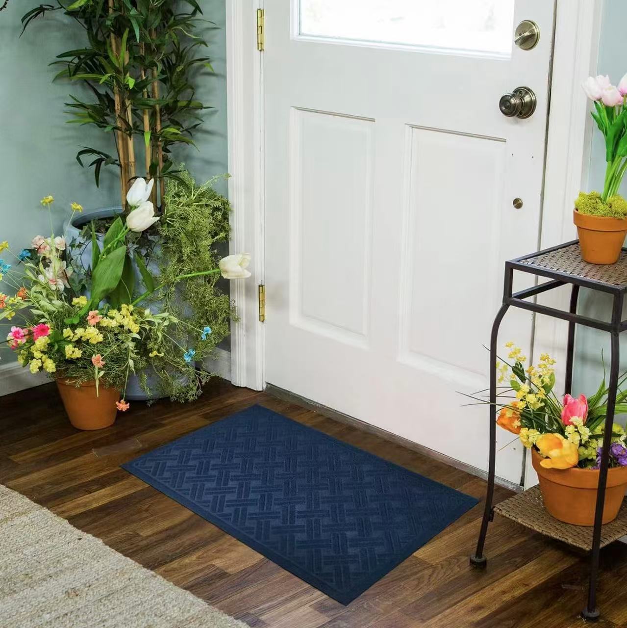 Indoor/Outdoor Doormat – Non-Slip Rubber Backing, Dirt & Mud Trapper for High Traffic Areas (Patio, Porch, Garage).