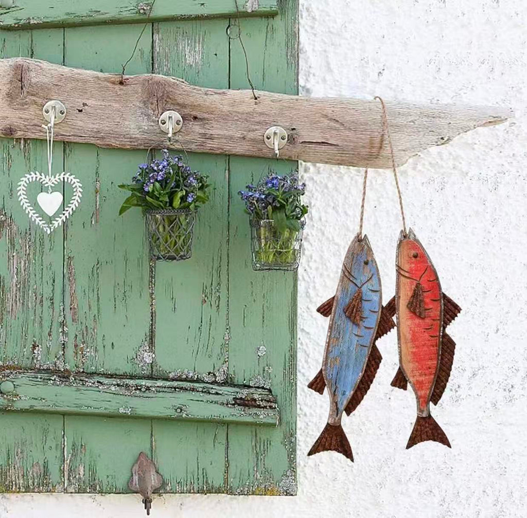 Wooden Fish Wall Decor – Rustic Nautical Beach Theme Sculpture for Bathroom, Bedroom, or Lake House. Red&Blue