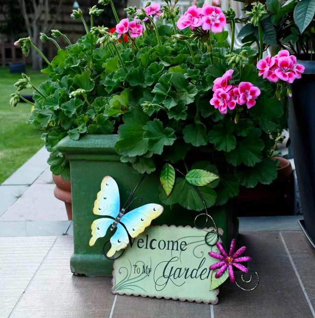 Metal Garden Welcome Sign: Features butterfly decor, perfect for outdoor garden and yard decoration.
