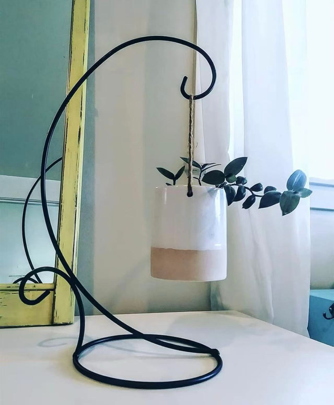 Set of 2 Black Metal Hanging Stands – Decorative Display Holders for Ornaments, Plants, and More