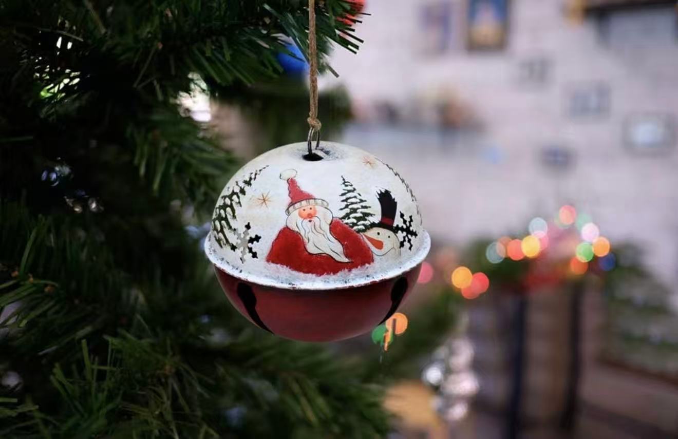 Christmas Jingle Bell Ornament – 6"x6" Rustic Santa Claus Tree & Door Decor