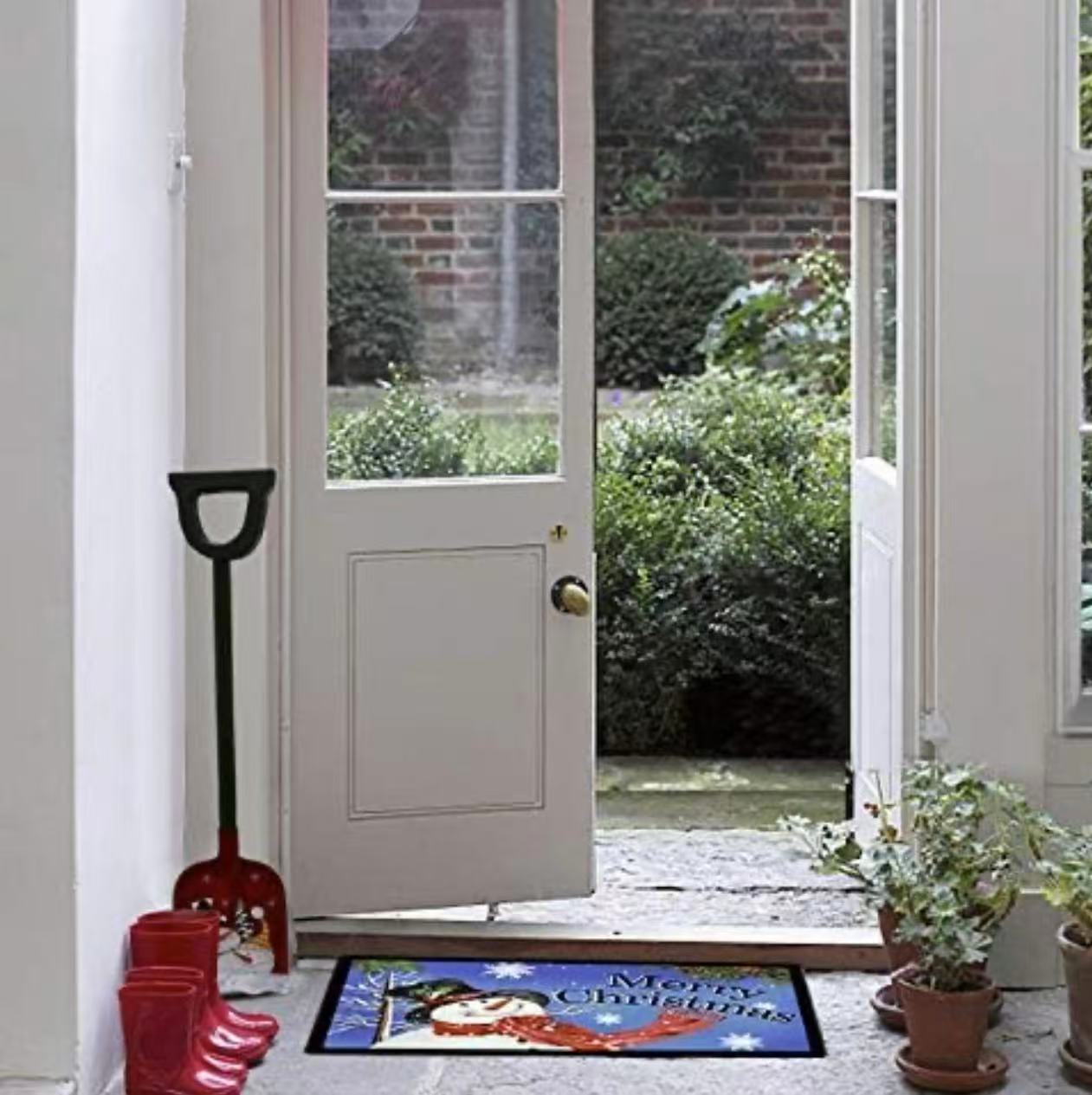 Christmas Snowman Doormat – Non-Slip Blue Holiday Welcome Mat