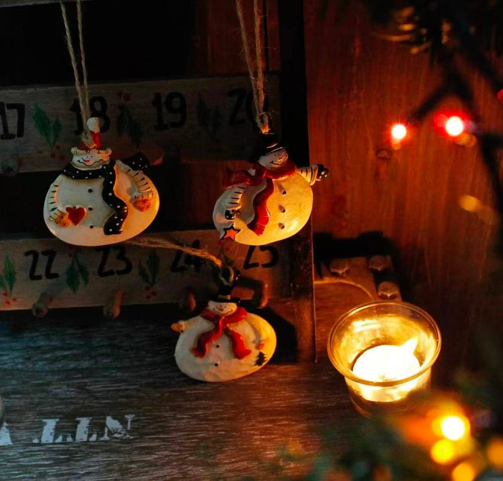 Christmas Santa Hanging Ornament Resin Snowman Decor Set of 6,3X2.5Inch