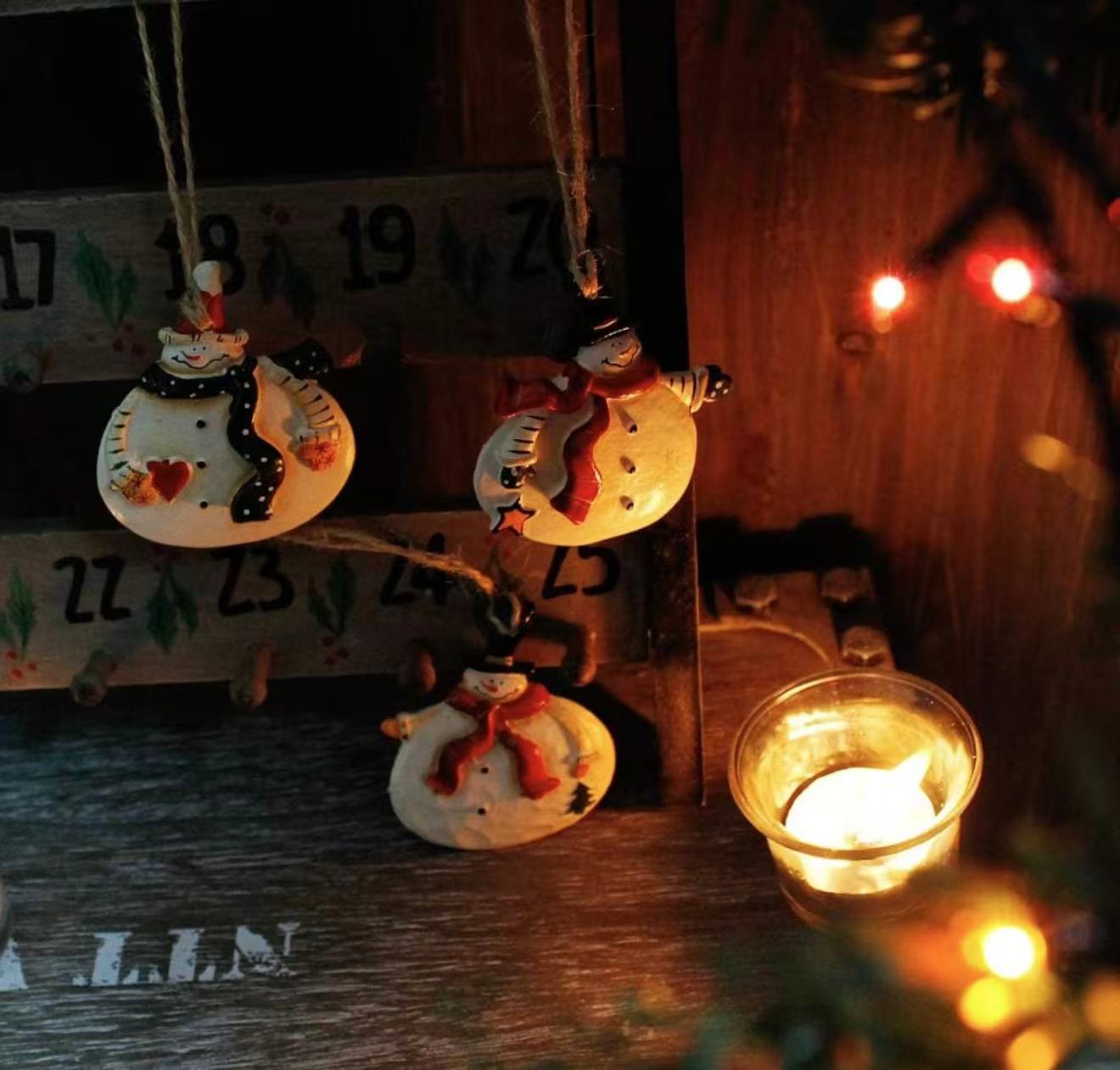 Christmas Santa Hanging Ornament Resin Snowman Decor Set of 6,3X2.5Inch