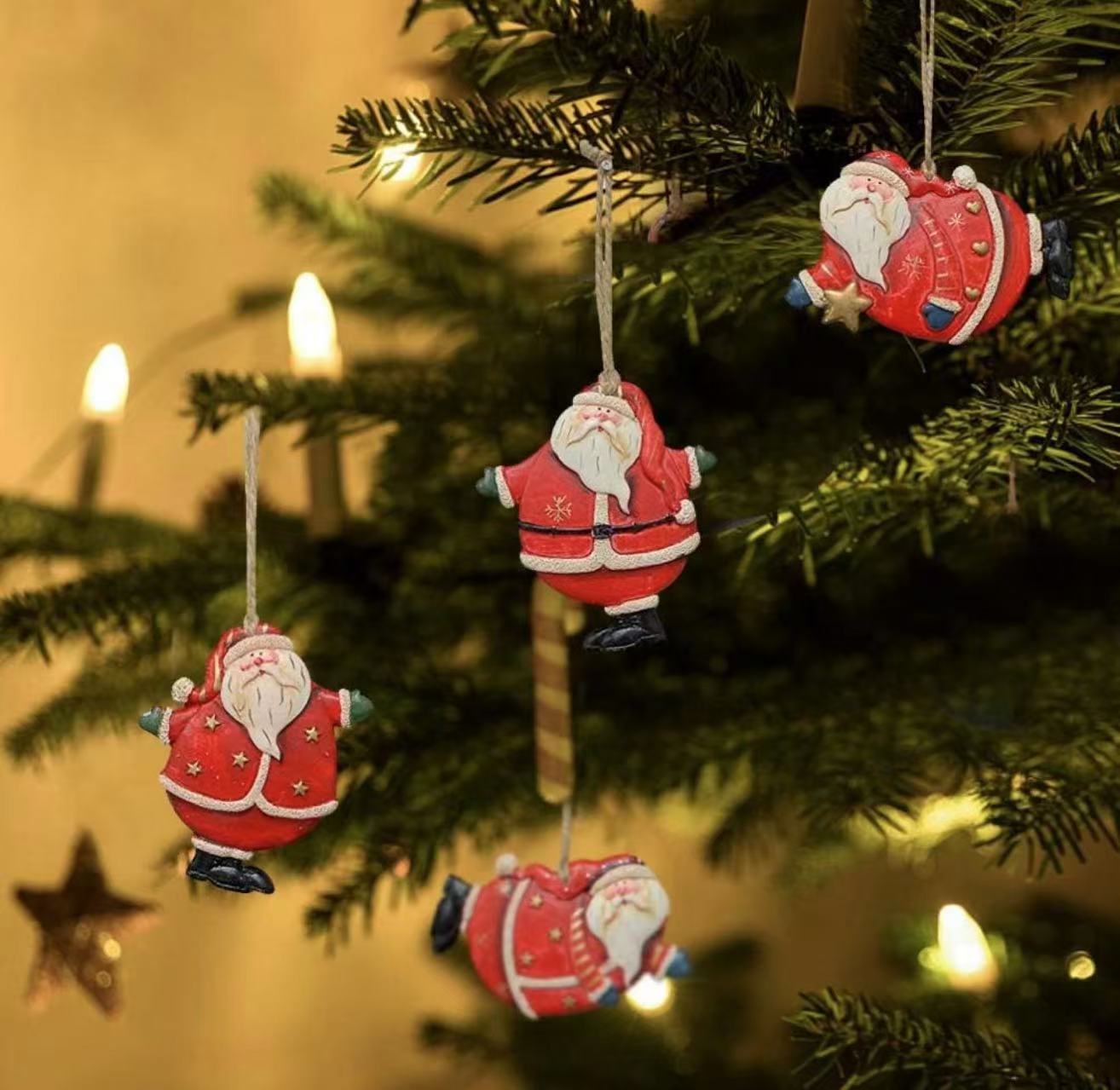 Christmas Santa Hanging Ornament Resin Santa Decor Set of 4,4X3Inch Wall Door Hanging Decoration Party Decor Xmas Gifts