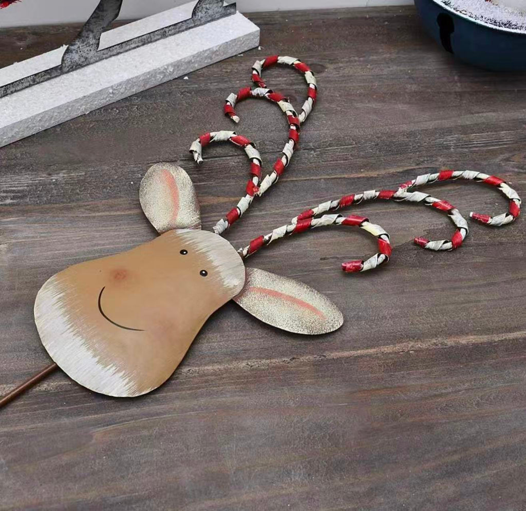 Rustic Metal Reindeer Christmas Stake Decor, Outdoor Garden Sign Lawn Art Ornament with Candy Cane Antlers